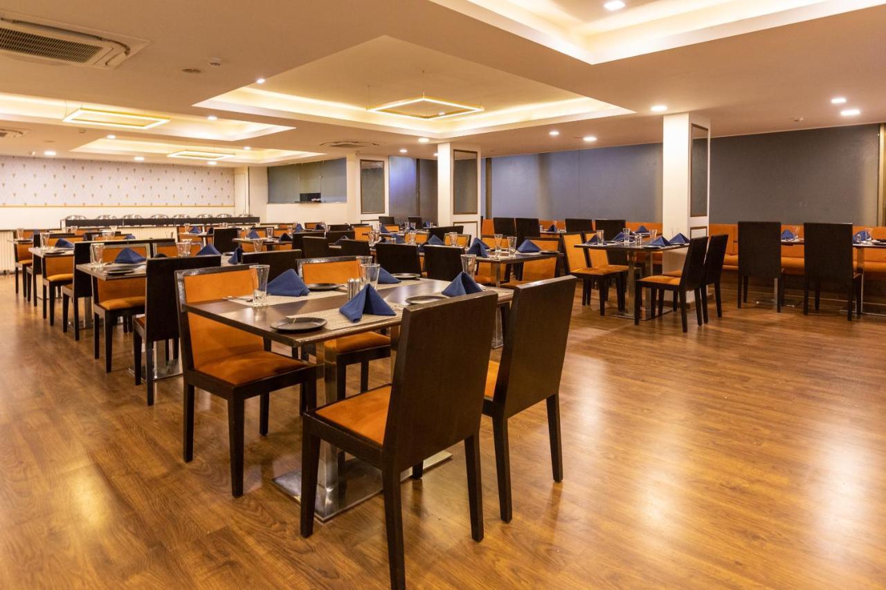 Clubhouse Nami Residency, Ahmedabad Hotel Exterior photo