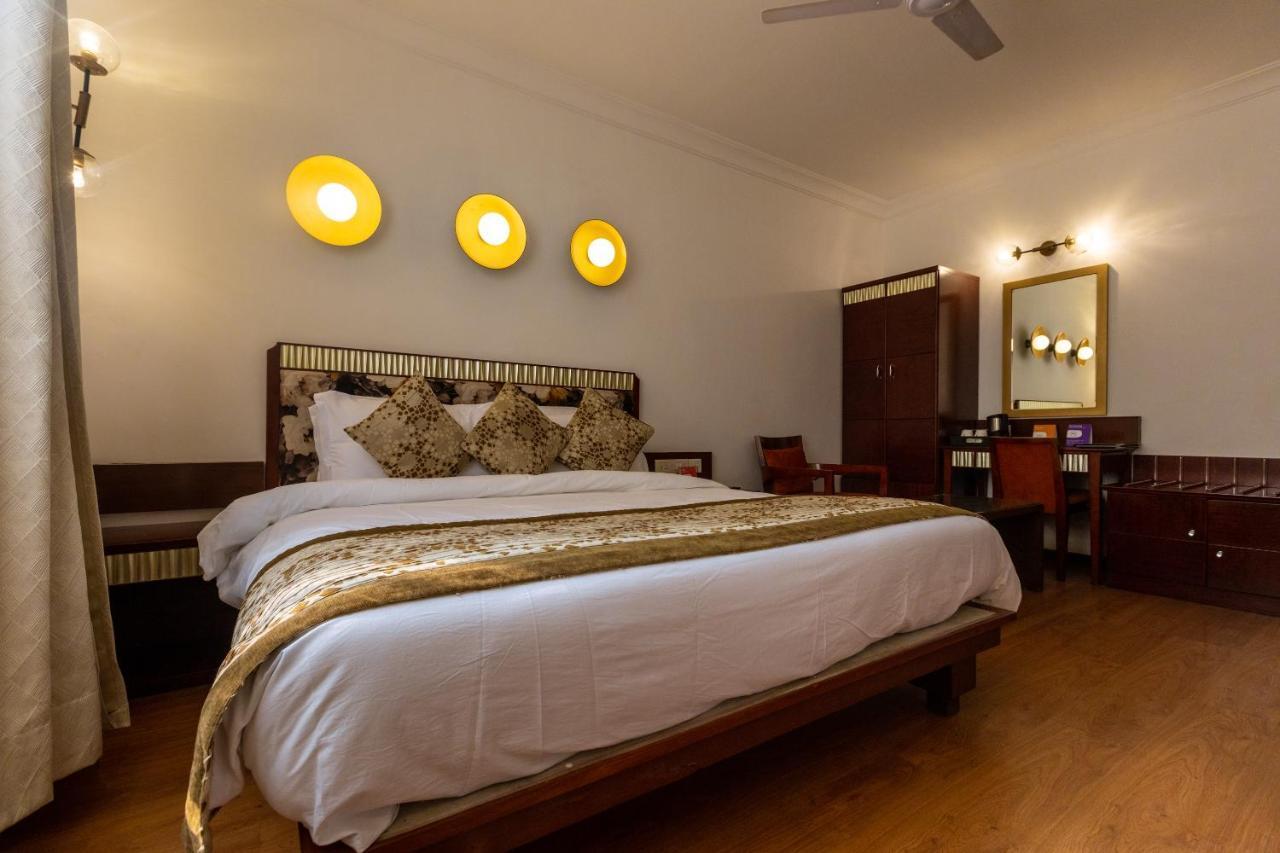 Clubhouse Nami Residency, Ahmedabad Hotel Exterior photo